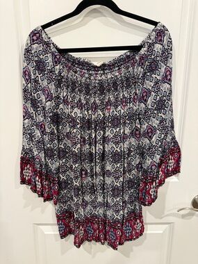 beachlunchlounge Navy & Burgundy Smocked Off-Shoulder Tunic